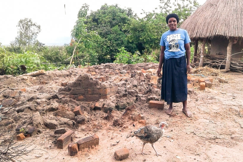 I De Gallery Moz Teresa Benjamin House Destroyed