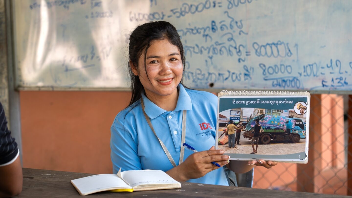 2024 03 05 Wa Ma Kampong Chhnang Borribo Chhaya Nhor ឆាយ៉ា ញ៉រ Sale Agent Photo By Jason Kret I De15